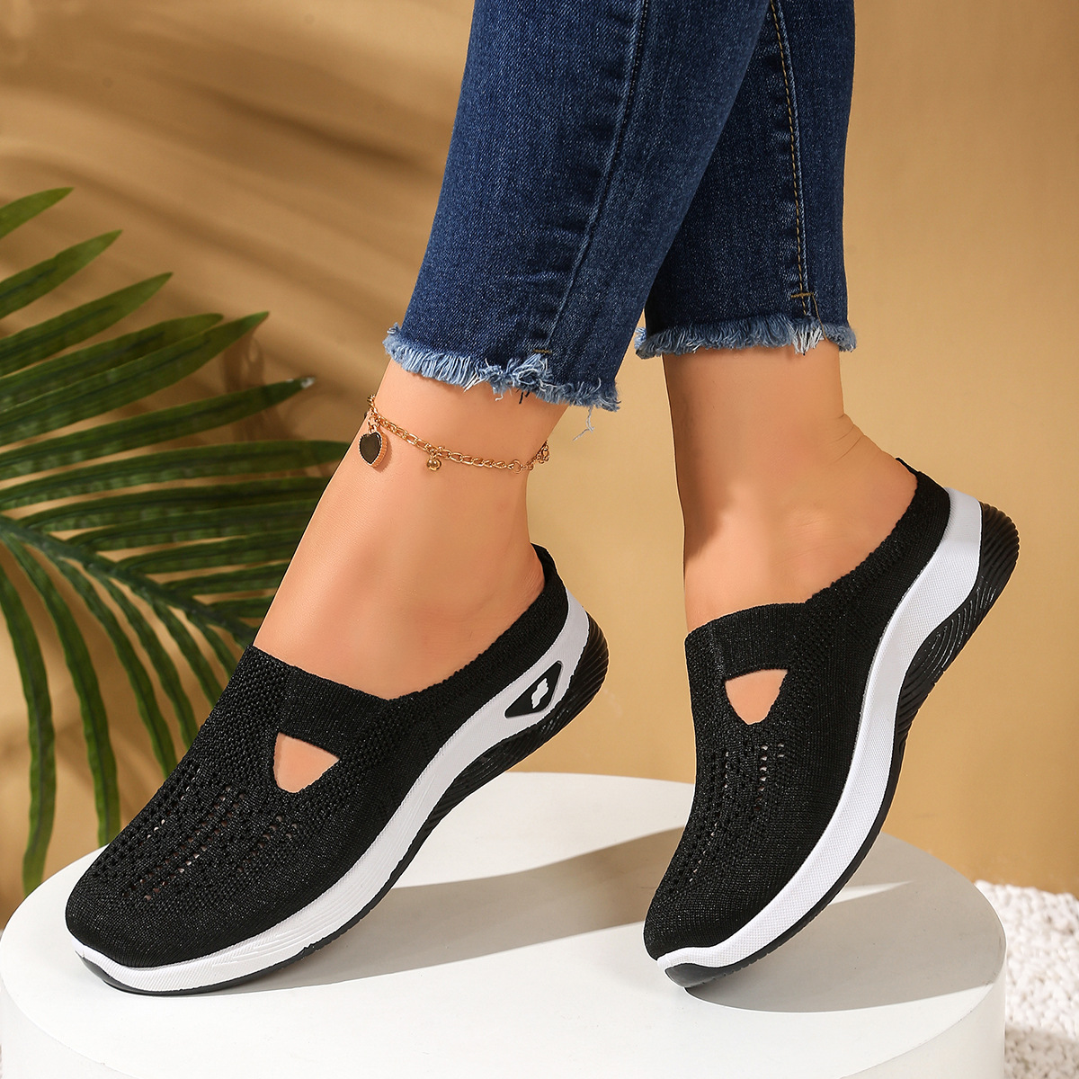 Sepatu Wanita Sandal Setengah  - Sewing Net ulasan dan harga